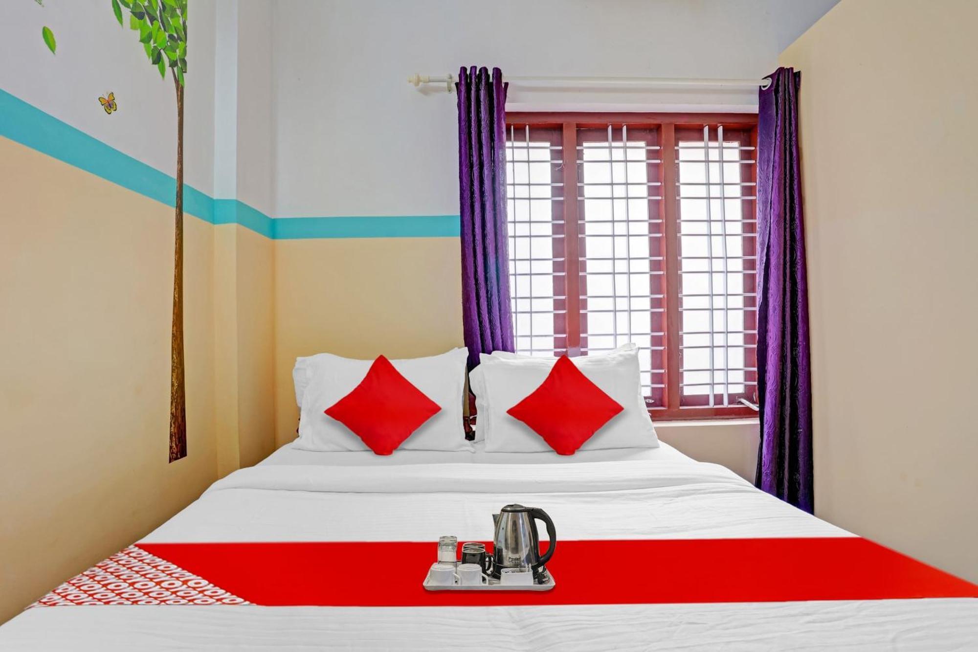 Spot On The New View Regency Hotel Thiruvananthapuram Eksteriør billede