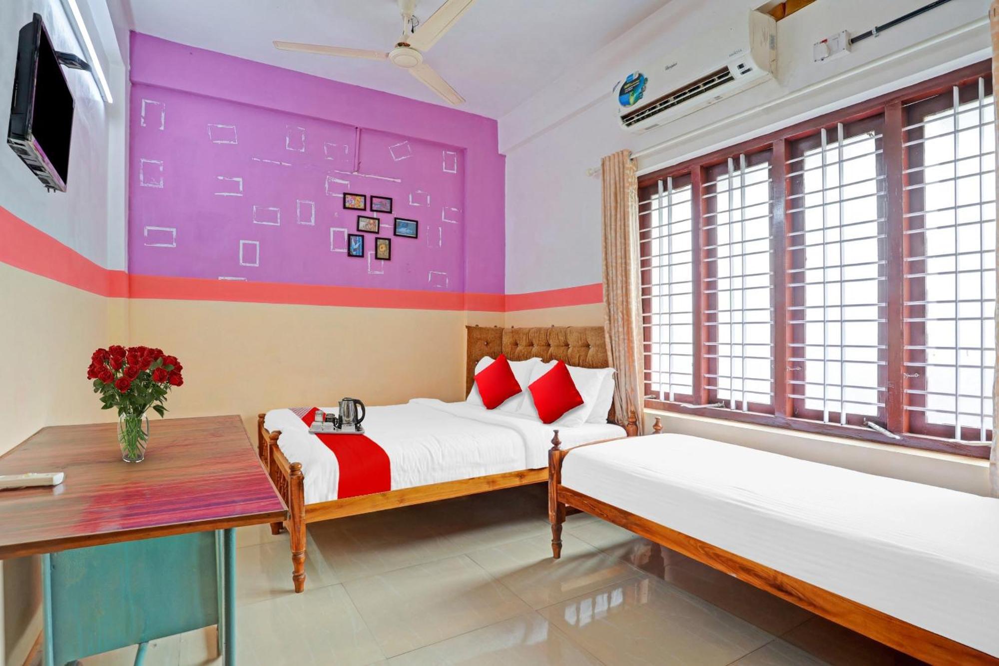 Spot On The New View Regency Hotel Thiruvananthapuram Eksteriør billede