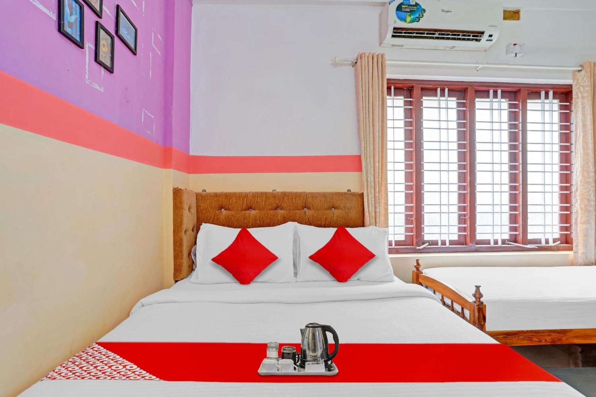 Spot On The New View Regency Hotel Thiruvananthapuram Eksteriør billede