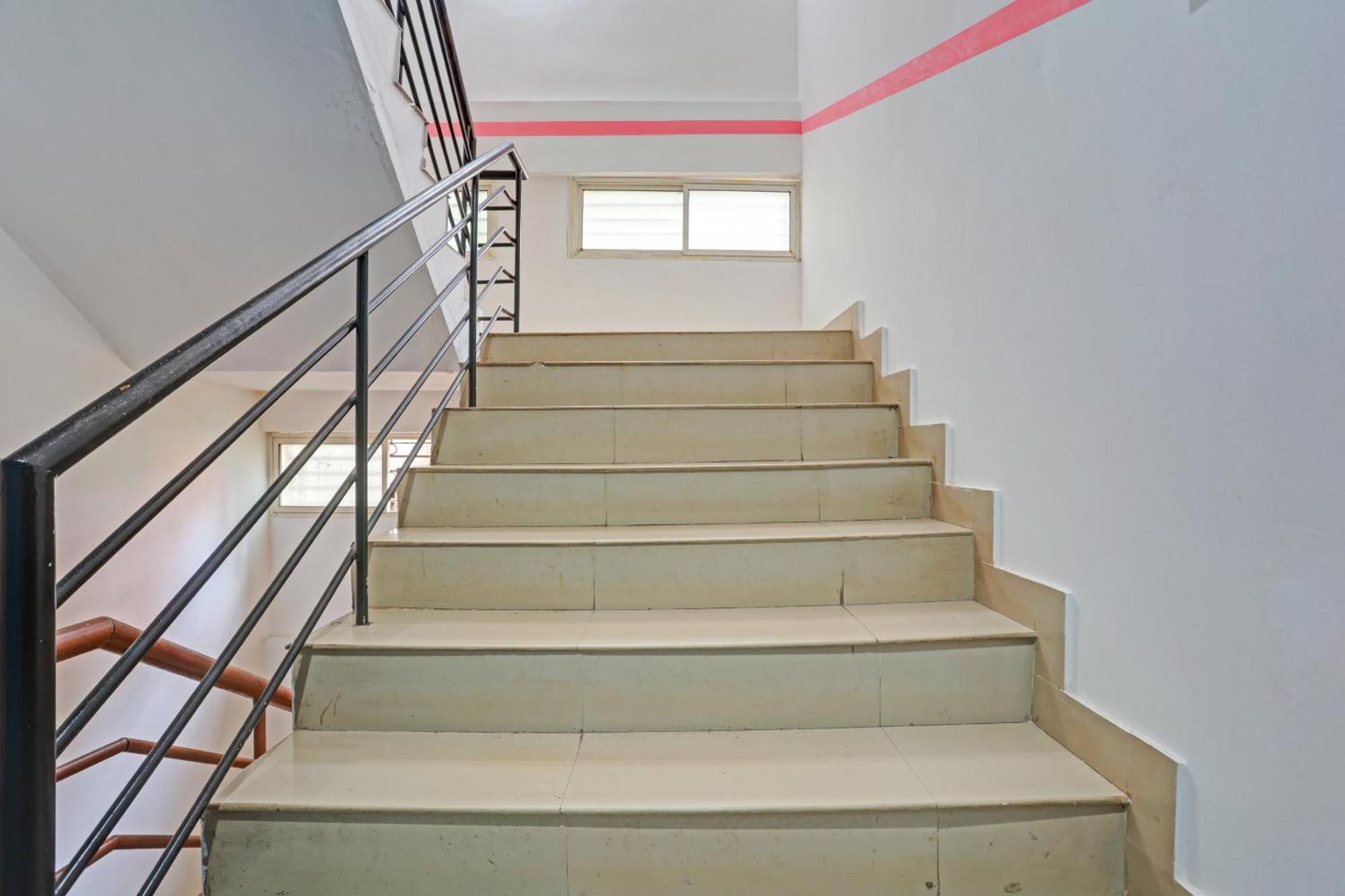 Spot On The New View Regency Hotel Thiruvananthapuram Eksteriør billede