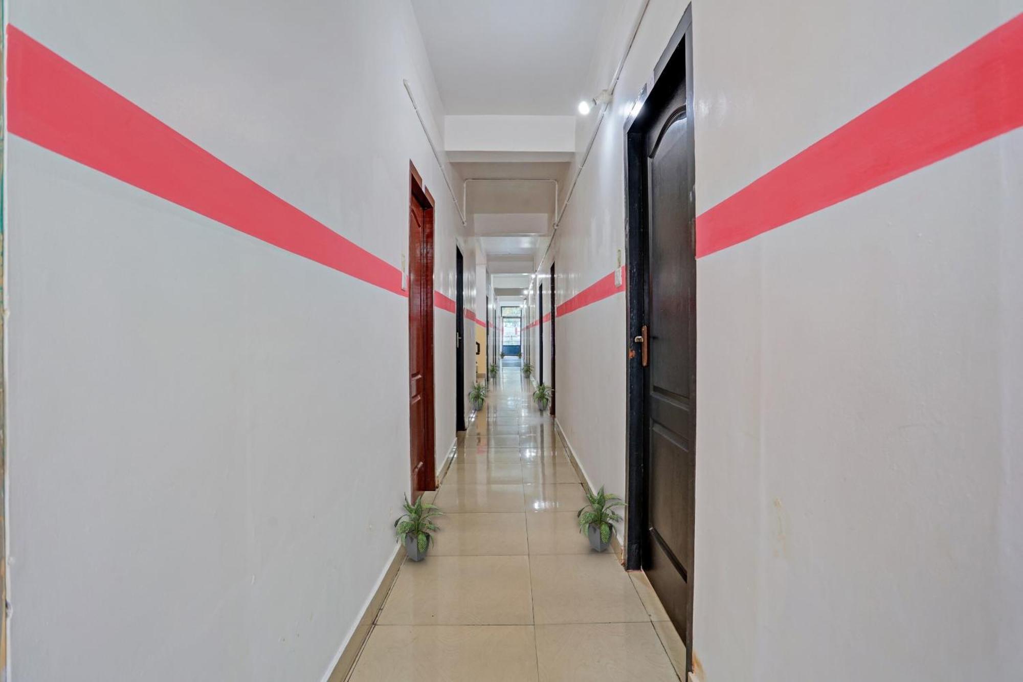 Spot On The New View Regency Hotel Thiruvananthapuram Eksteriør billede
